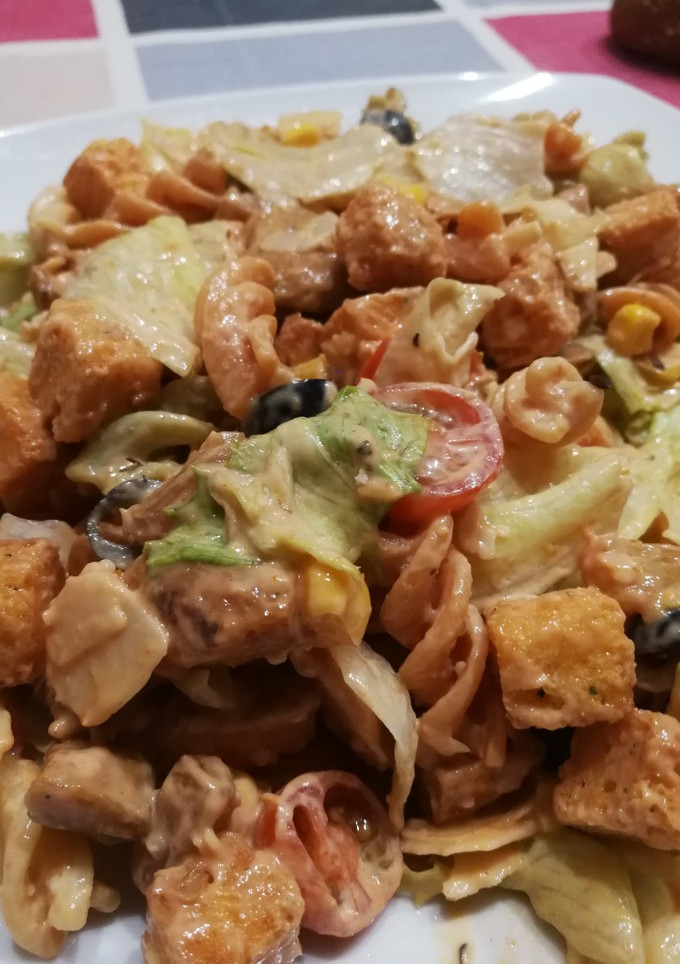 Una foto de Ensalada de pollo