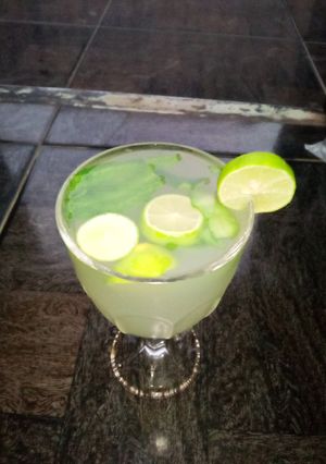 A picture of Lemon drink.