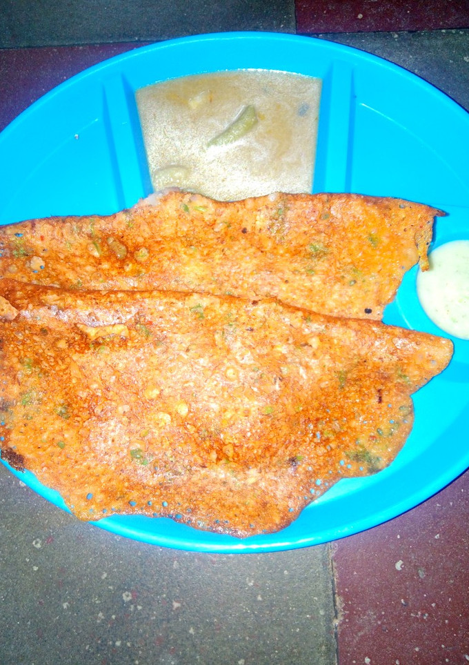 குயிக் தக்காளி தோசை (Thakkaali dosai recipe in tamil) செய்முறை முக்கிய புகைப்படம்