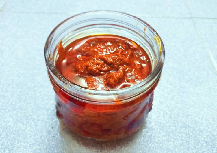 Step-by-Step Guide to Prepare Any-night-of-the-week Ginger Garlic Pickle