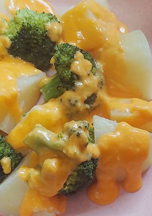 Foto resep Baked potato with broccoli & cheese