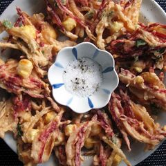 A picture of Beetroot & Onion ‘Kakiage’ Tempura.