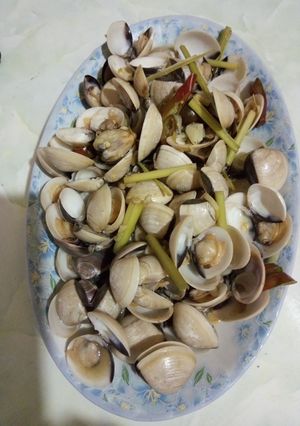 Hình của món Ngao hấp sả ớt.