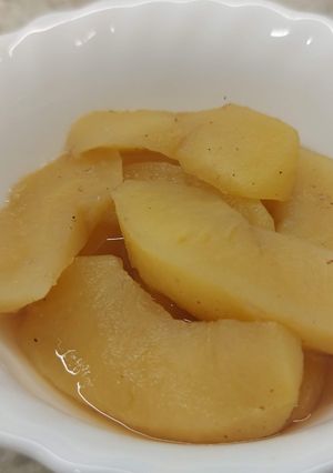 Una foto de Manzanas 🍏 asadas al vapor en Robot Taurus Foodie