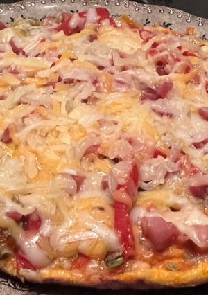 Foto principal de Mini pizza con base de aguacate y plátano