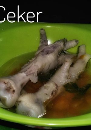 Foto resep Sop Ayam Ceker ala Risa Januarti