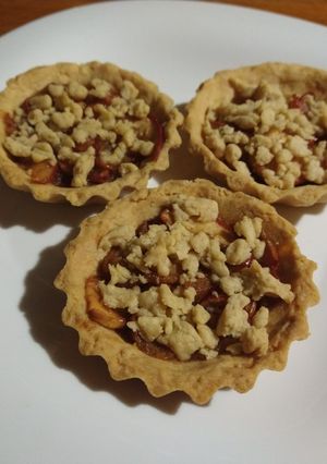 Una foto de Tartitas de manzana canela 🍎