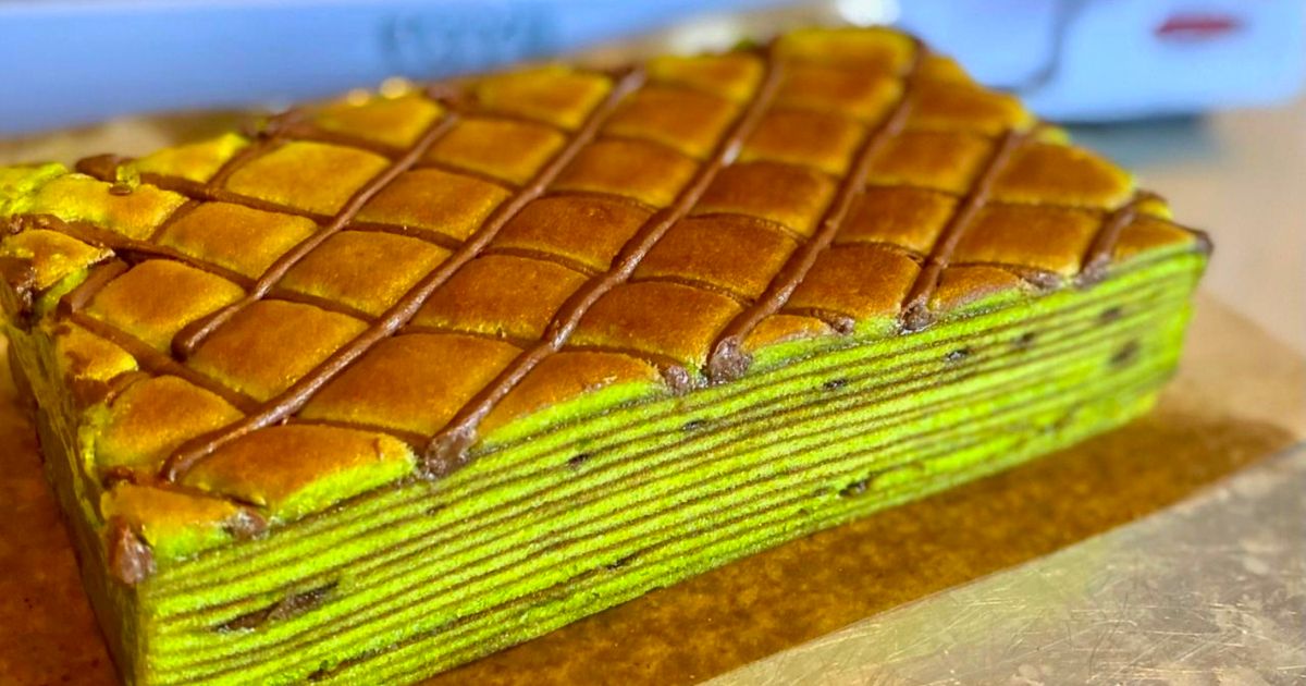 Lapis Legit Pandan Hazelnut