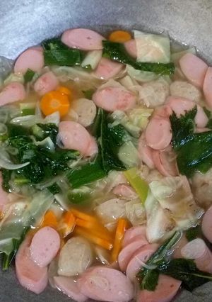 Foto resep Sop Sayuran Isi Sosis dan Bakso