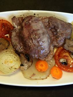 Una foto de Carrilladas de cerdo al horno