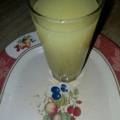 A picture of Ginger and lemon lemonad.