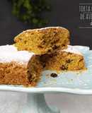 Torta con harina de avena y pasas de uva