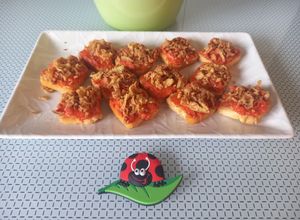 Foto principal de 321. Biscotes de sobrasada y cebolla deshidratada