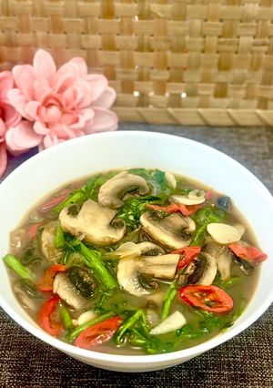 Foto resep Tumis Selada Air Jamur