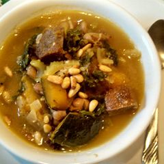 A picture of Vegetable Ribollita 南瓜🎃黑麦面包🍞汤.