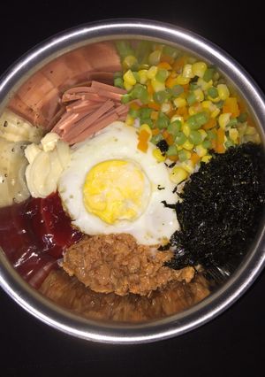 Hình của món Cơm Trộn Cá Ngừ.
