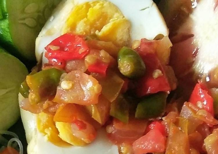 Telur sambal dabu2 teman makan nasi kuning manado(resep d sblh)