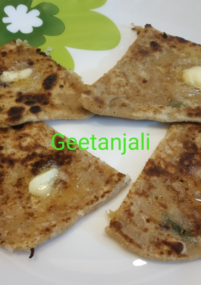 मूली के परांठे (mooli ke parathe recipe in Hindi) रेसिपी मुख्य फोटो
