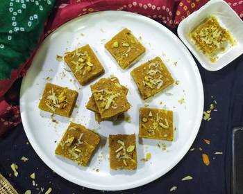 Easy Serving Recipe Sukhdi Gol Papdi Gujarati Sweet with Jaggery Very Delicious