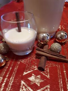Eggnog (tojáslikőr) recept fotója