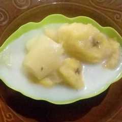 A picture of Kolak pisang singkong.