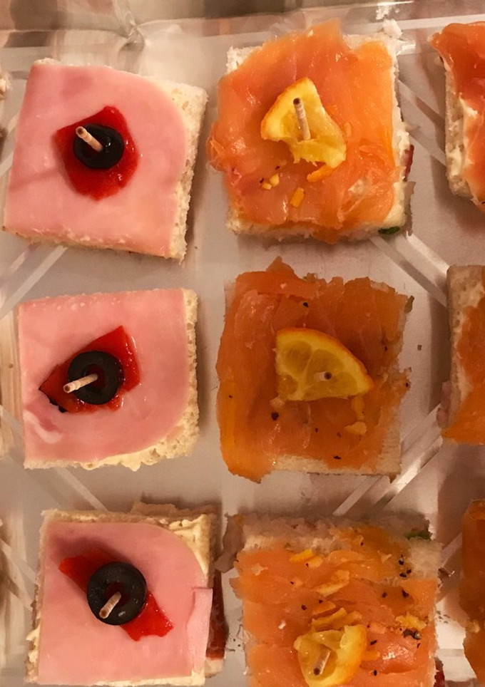 Una foto de Canapés variados