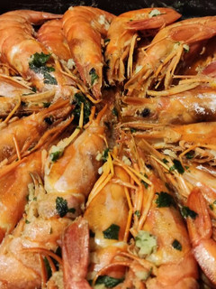 Una foto de Gambas o langostinos al Jerez