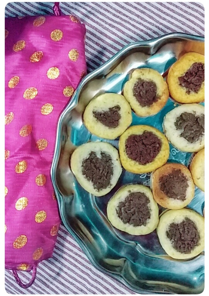 சாக்லேட் குக்கீஸ் (Chocolate Cookies recipe in tamil) செய்முறை முக்கிய புகைப்படம்