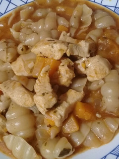 Una foto de Guiso fideos caracol sencillo y rico!!!😍