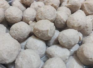 Foto resep Bakso Sapi Kenyal Renyah Alami