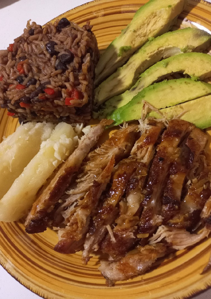 Una foto de Cerdo asado estilo Cubano