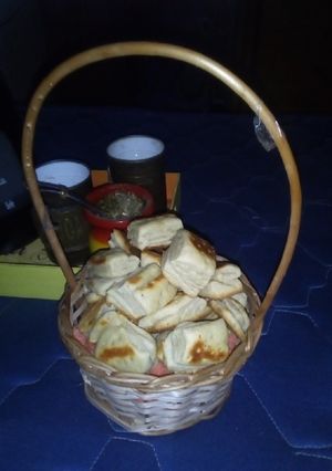 Una foto de Libritos de grasa para acompañar unos ricos mates...💞