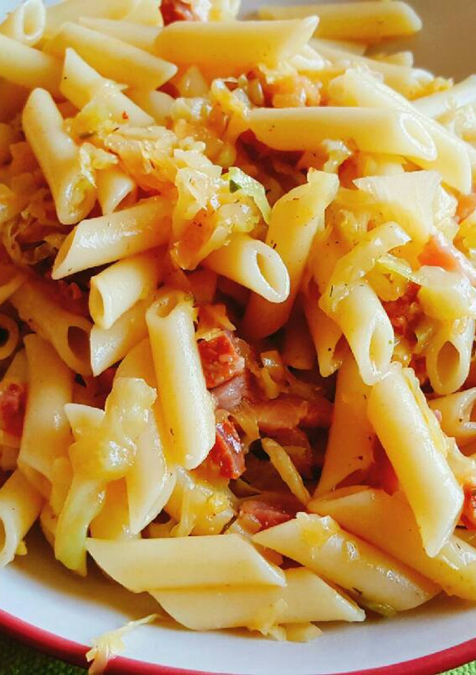 Una foto de Pasta con repollo al estilo de mi marido