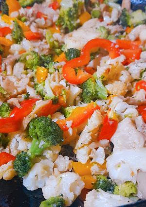 A picture of Delicious Mushroom & Veggies Stir-Fry.