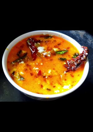 A picture of Summer special Dahi masala/ curd curry.