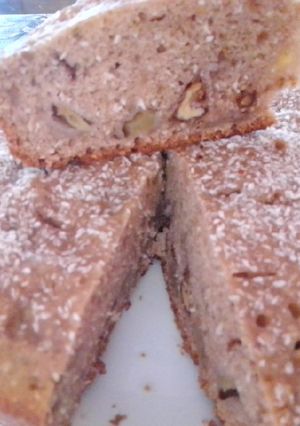 Una foto de Torta vegana de manzana y nueces con coco rallado 👌