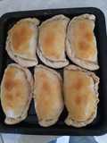 Empanadas caseras rellenas de atún y lentejas con huevo!