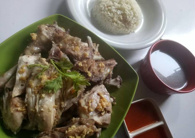 Ayam Pek Cam Ke (ayam kampung rebus) dan Nasi Hainan
