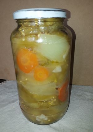 Una foto de Escabeche de berenjenas y verduras superrr fácil