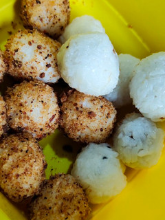 Foto resep Bola nasi bekal sekolah