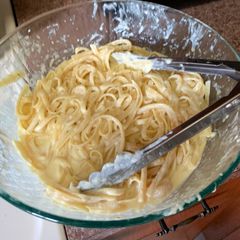 A picture of Shrimp Alfredo.