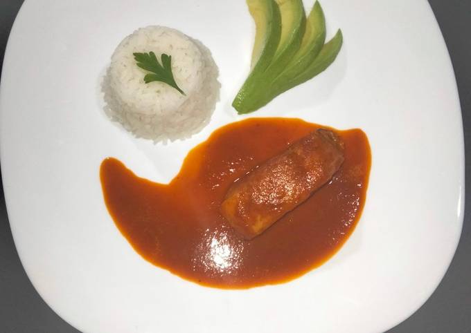 Pollo enchilado