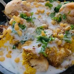 A picture of Dahi Vada.