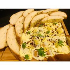 A picture of Garlic Butter Board.