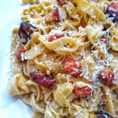 A picture of Fresh Tagliatelle Pasta.