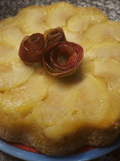 Una foto de Torta invertida de manzana