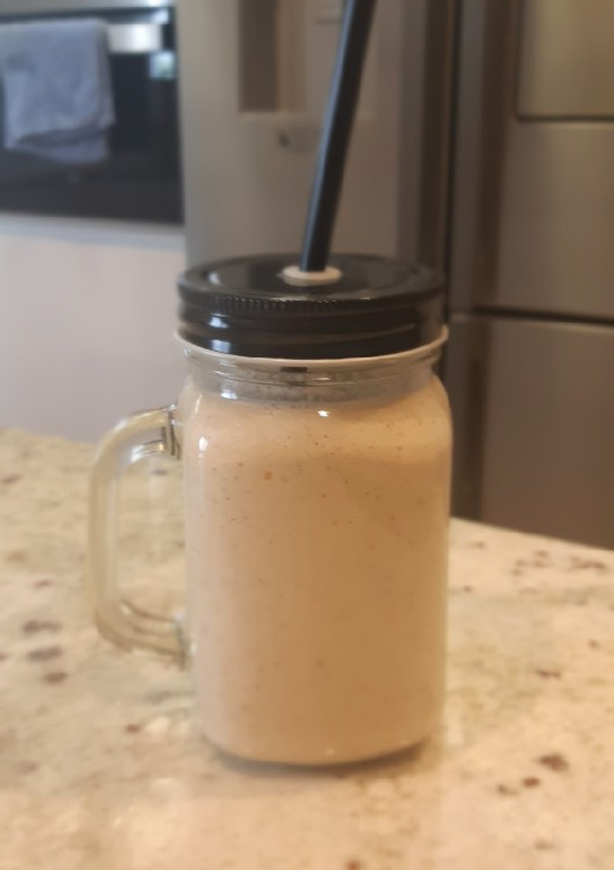 Una foto de Batido de plátano y manzana
