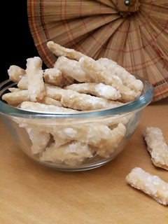 સ્વીટ ફિંગર્સ મઠરી (Sweet Fingers Mathri Recipe In Gujarati) રેસીપી મુખ્ય ફોટો