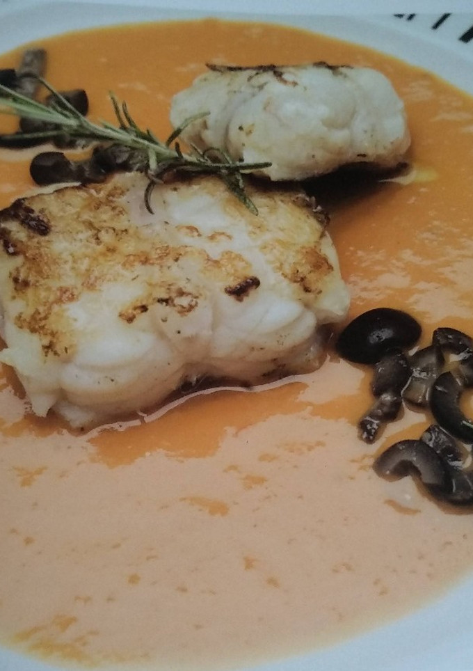 Una foto de Rape en salsa de cangrejos
