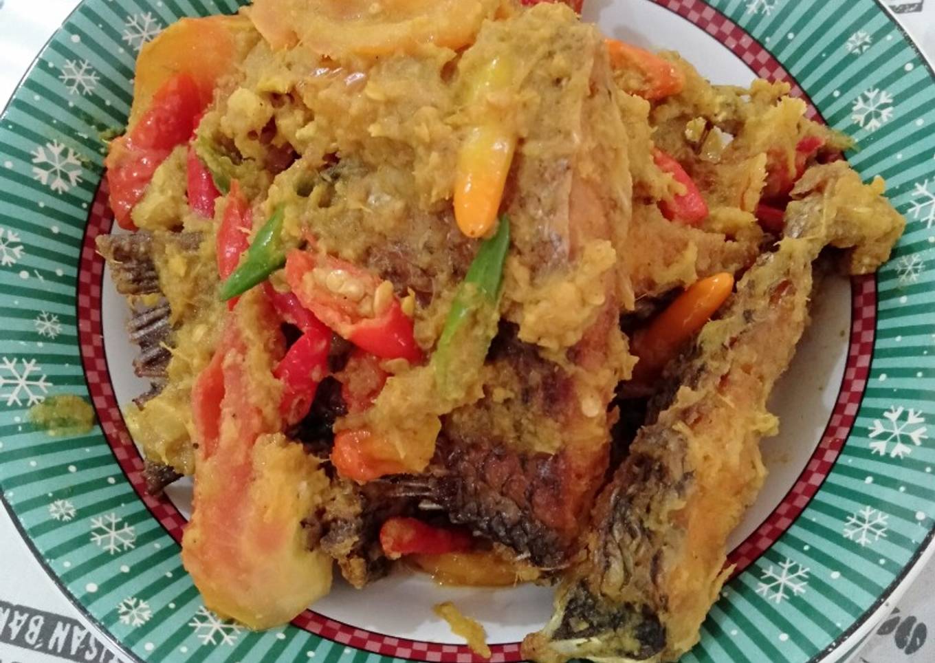 Ikan Nila Bumbu Kuning